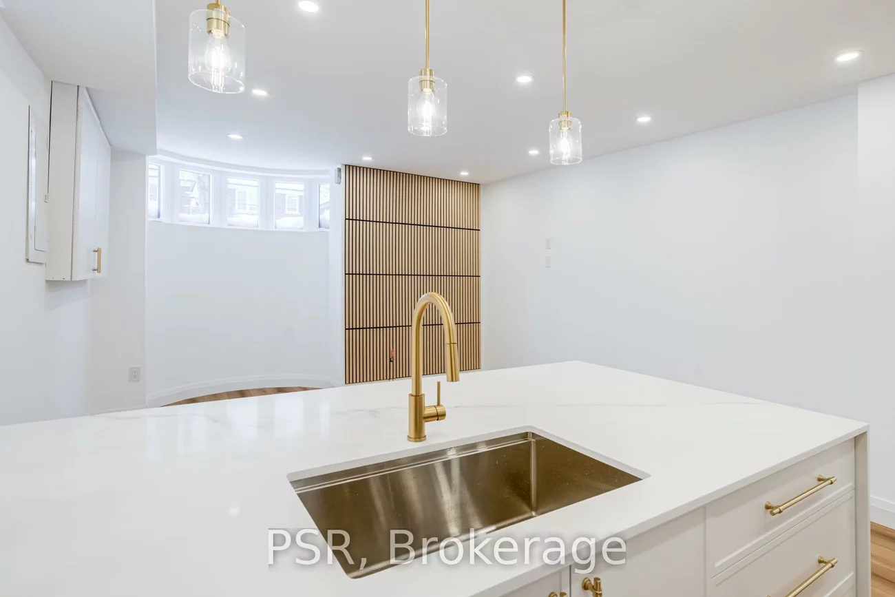 110, Braemar, Yonge-Eglinton, Toronto