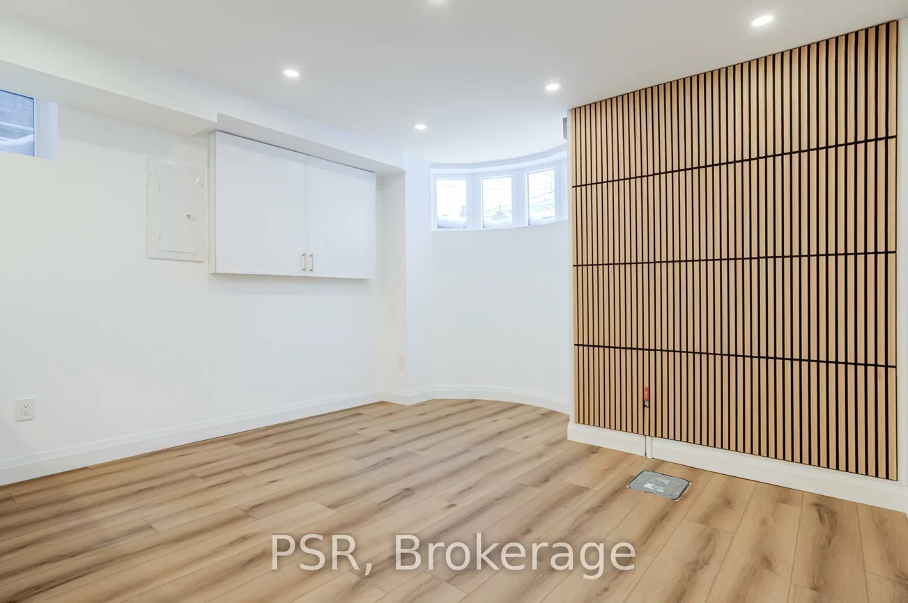 110, Braemar, Yonge-Eglinton, Toronto