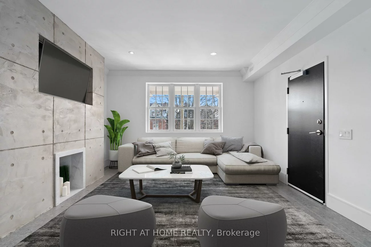 60, Winchester, Cabbagetown-South St. James Town, Toronto