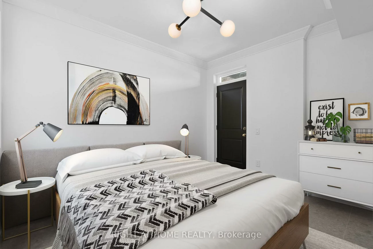 60, Winchester, Cabbagetown-South St. James Town, Toronto