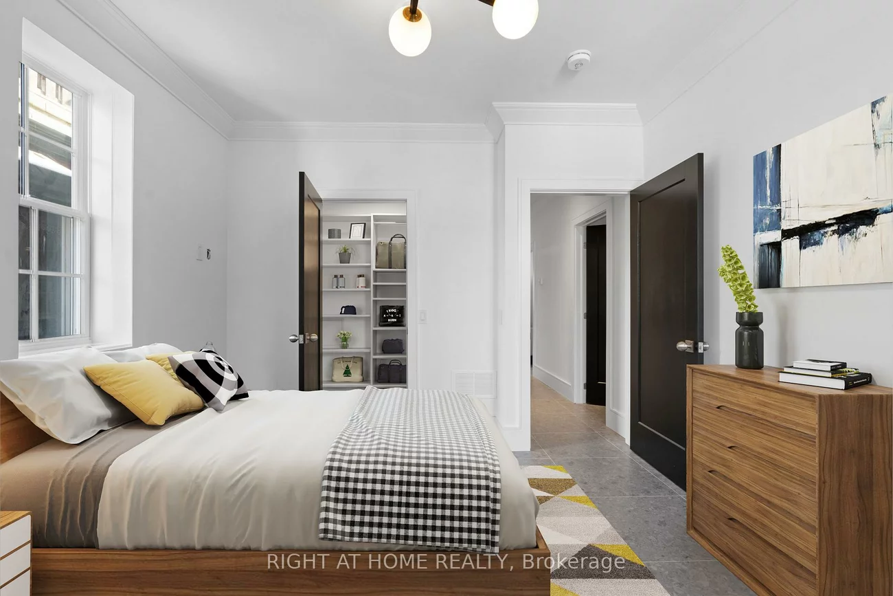 60, Winchester, Cabbagetown-South St. James Town, Toronto