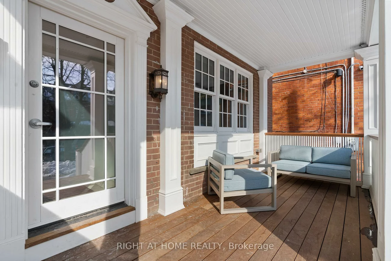 60, Winchester, Cabbagetown-South St. James Town, Toronto