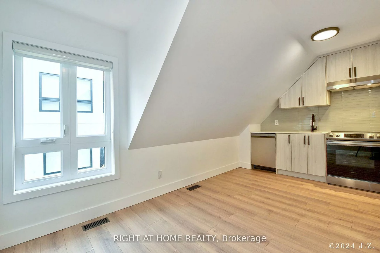 50A, Lanark, Oakwood Village, Toronto