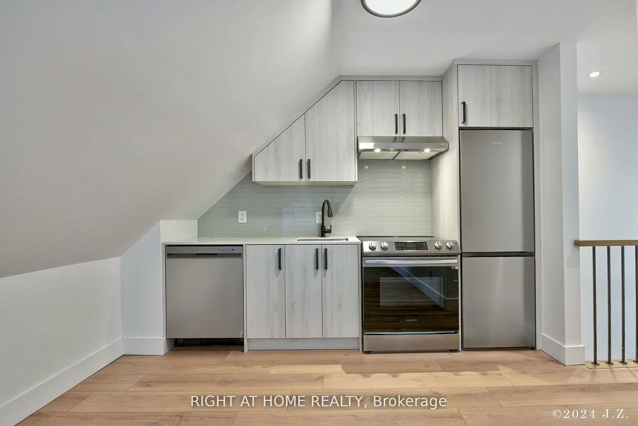 50A, Lanark, Oakwood Village, Toronto