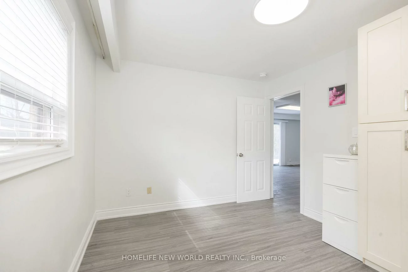 96, Ernest, Pleasant View, Toronto