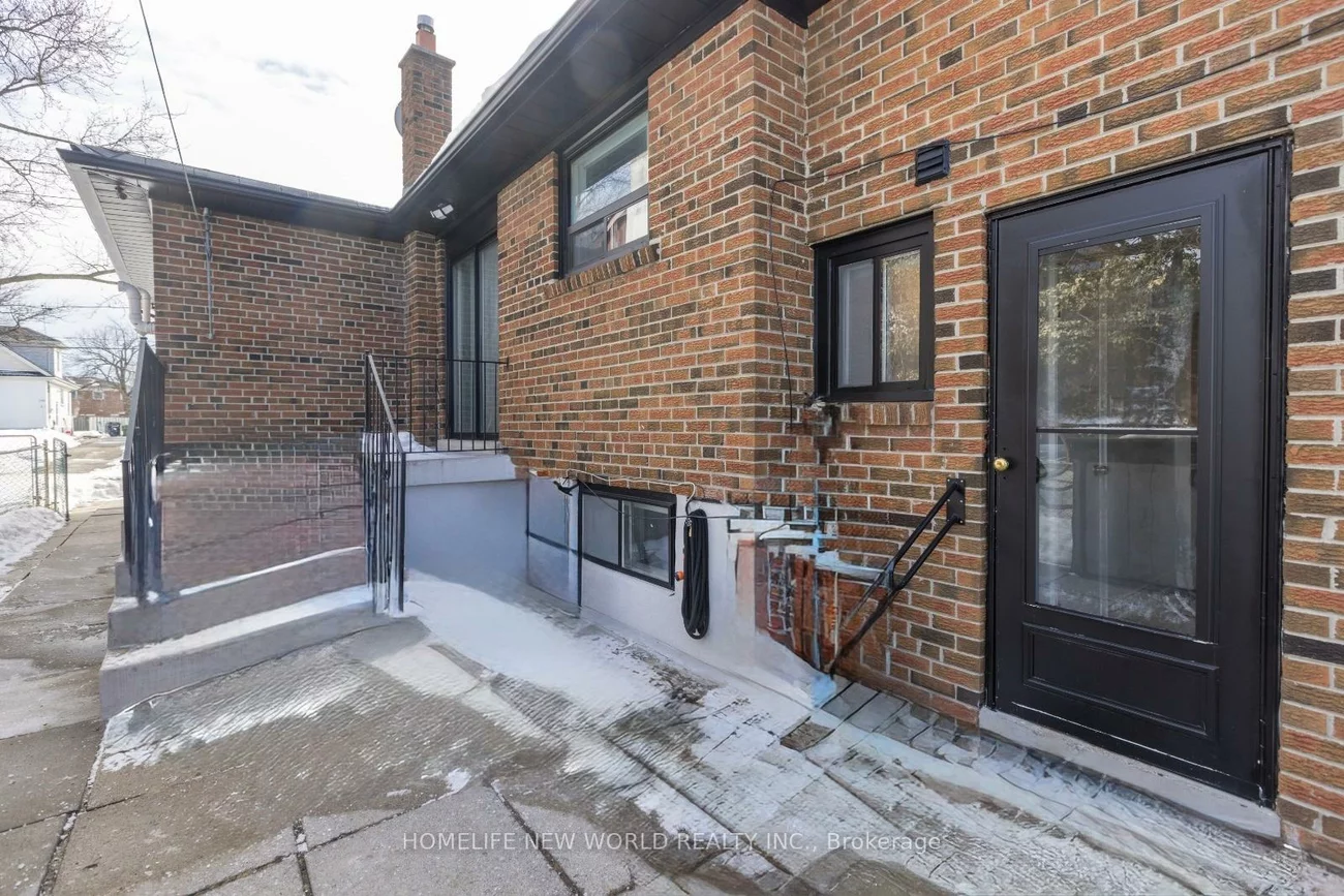 96, Ernest, Pleasant View, Toronto