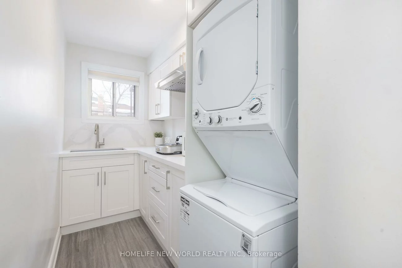 96, Ernest, Pleasant View, Toronto