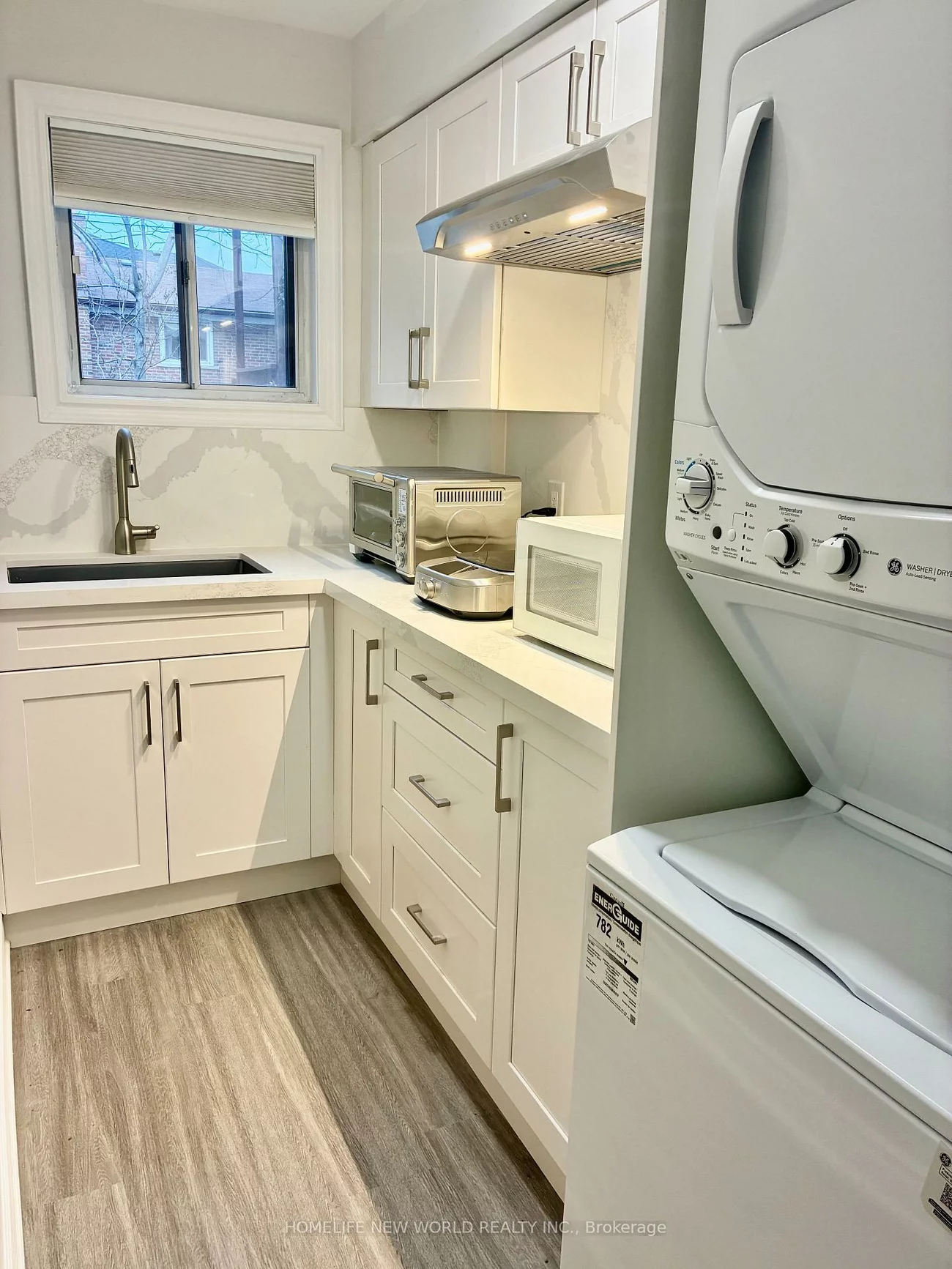 96, Ernest, Pleasant View, Toronto