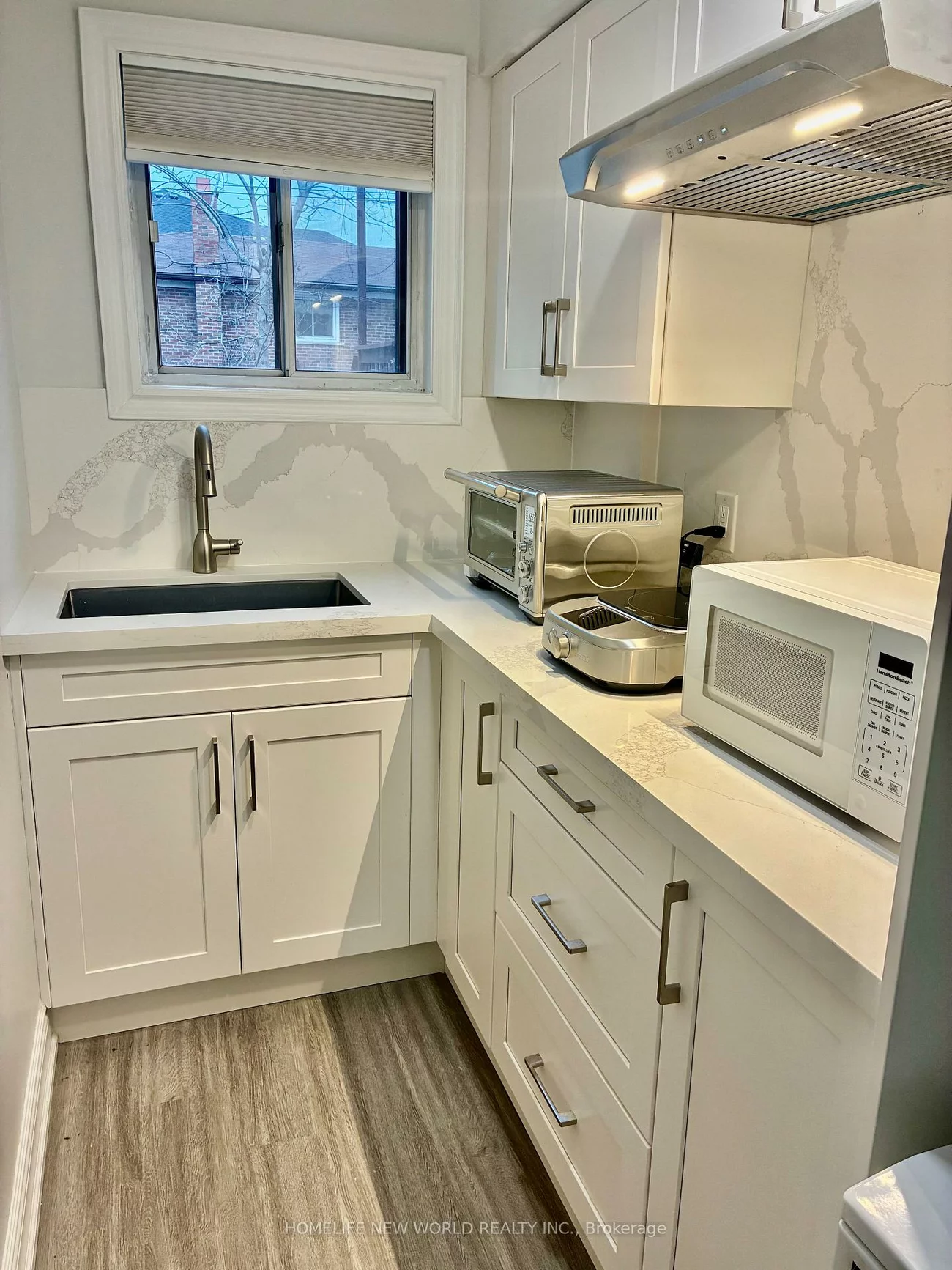 96, Ernest, Pleasant View, Toronto