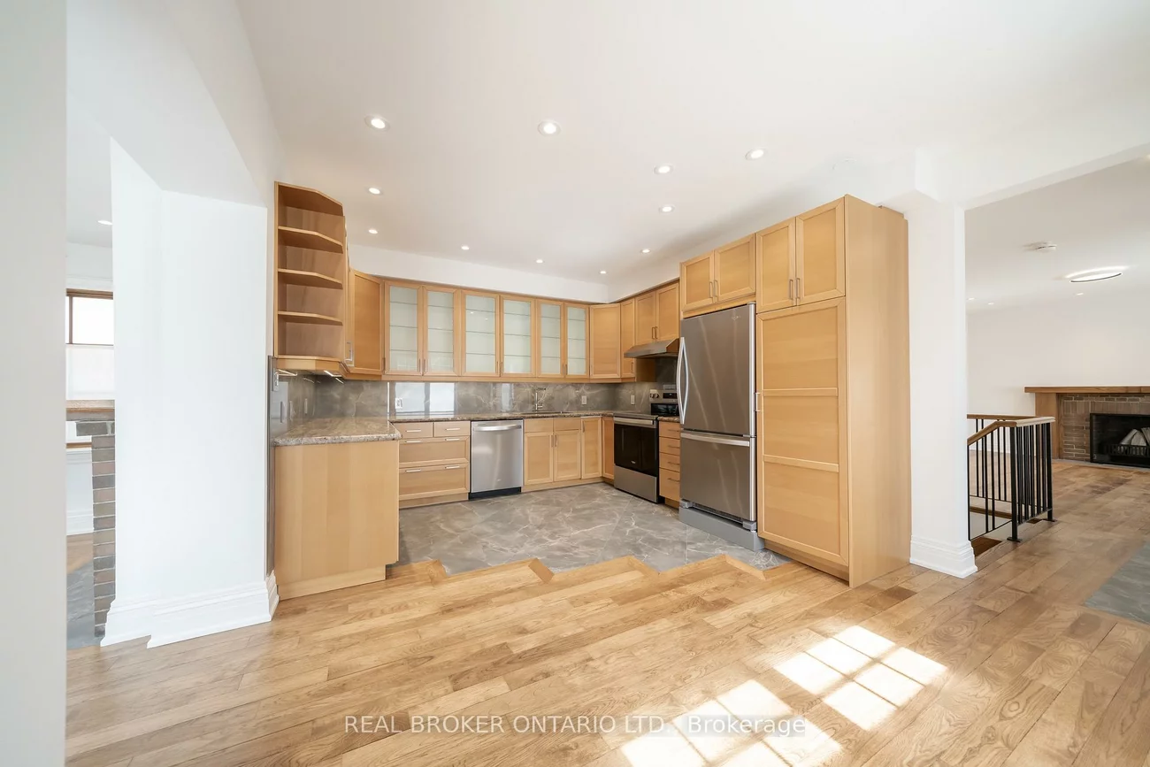 114, Heath, Yonge-St. Clair, Toronto