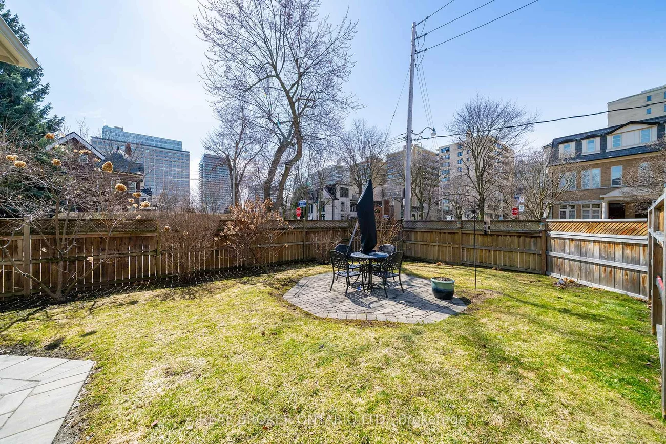 114, Heath, Yonge-St. Clair, Toronto