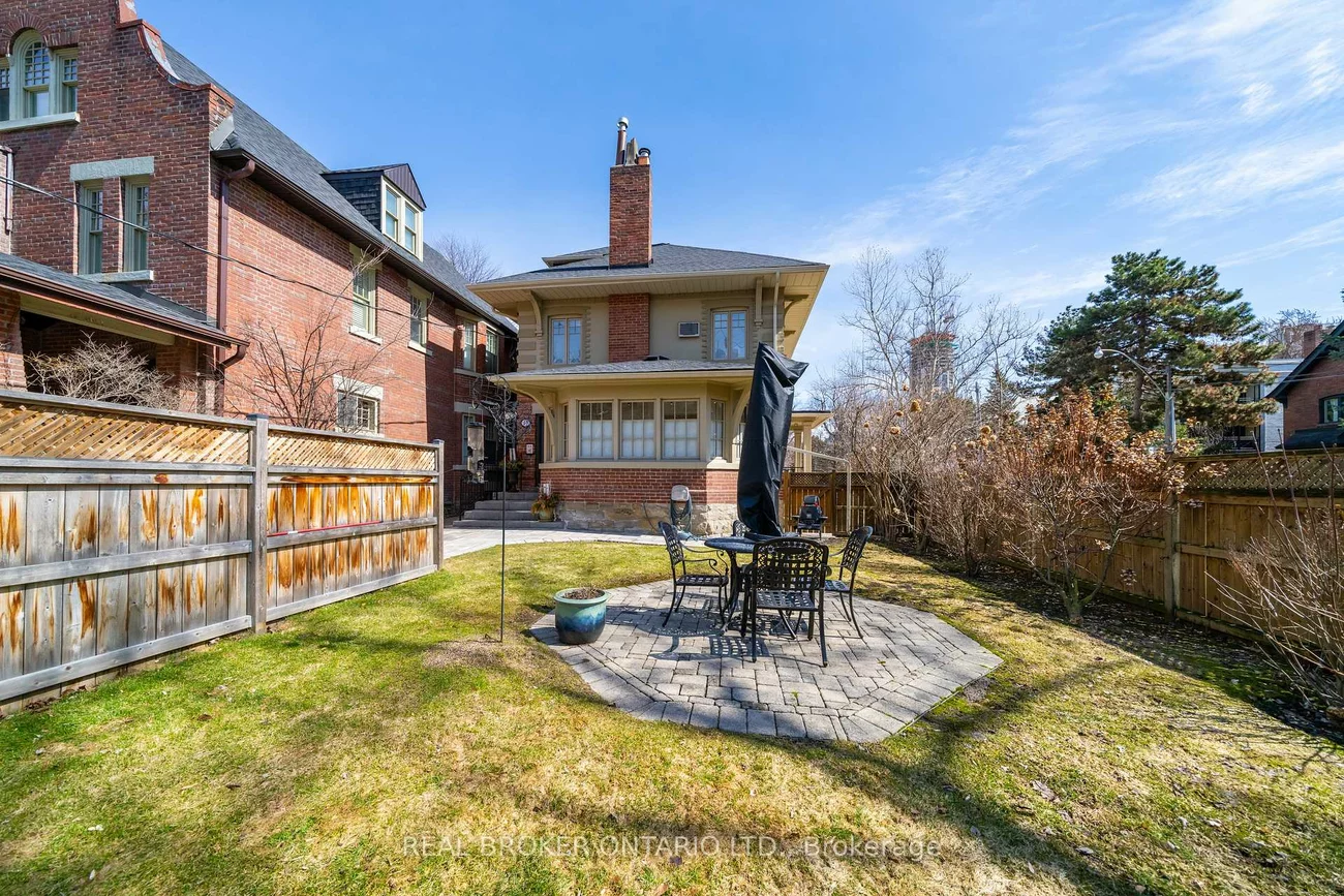 114, Heath, Yonge-St. Clair, Toronto