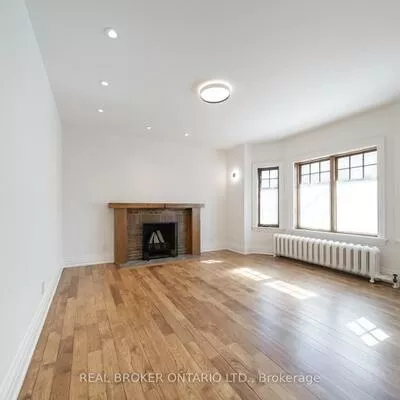 114, Heath, Yonge-St. Clair, Toronto