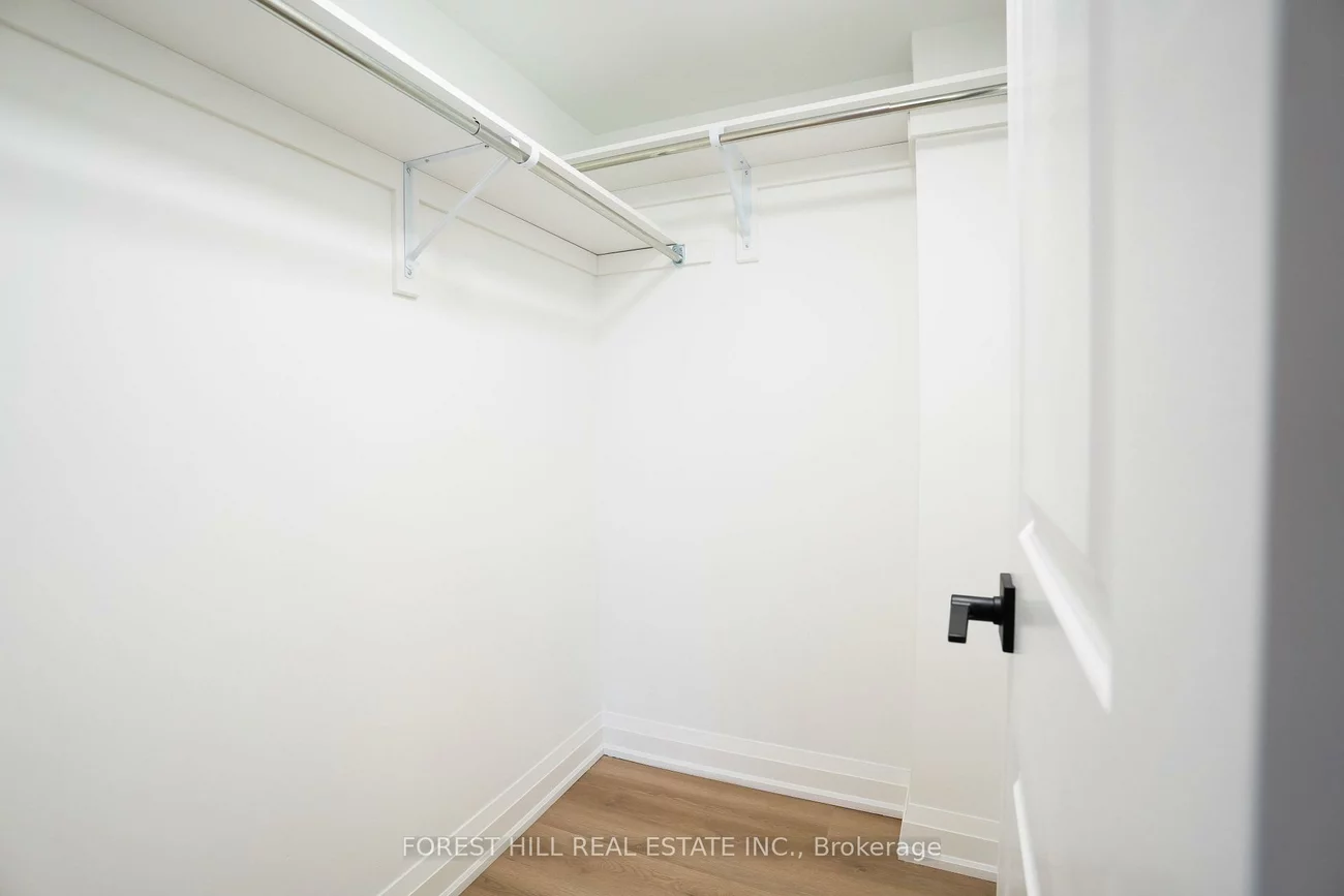 1, Dunsmore, Clanton Park, Toronto