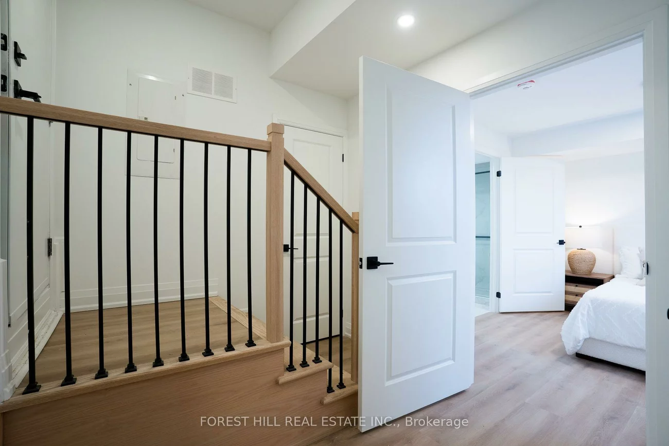 1, Dunsmore, Clanton Park, Toronto