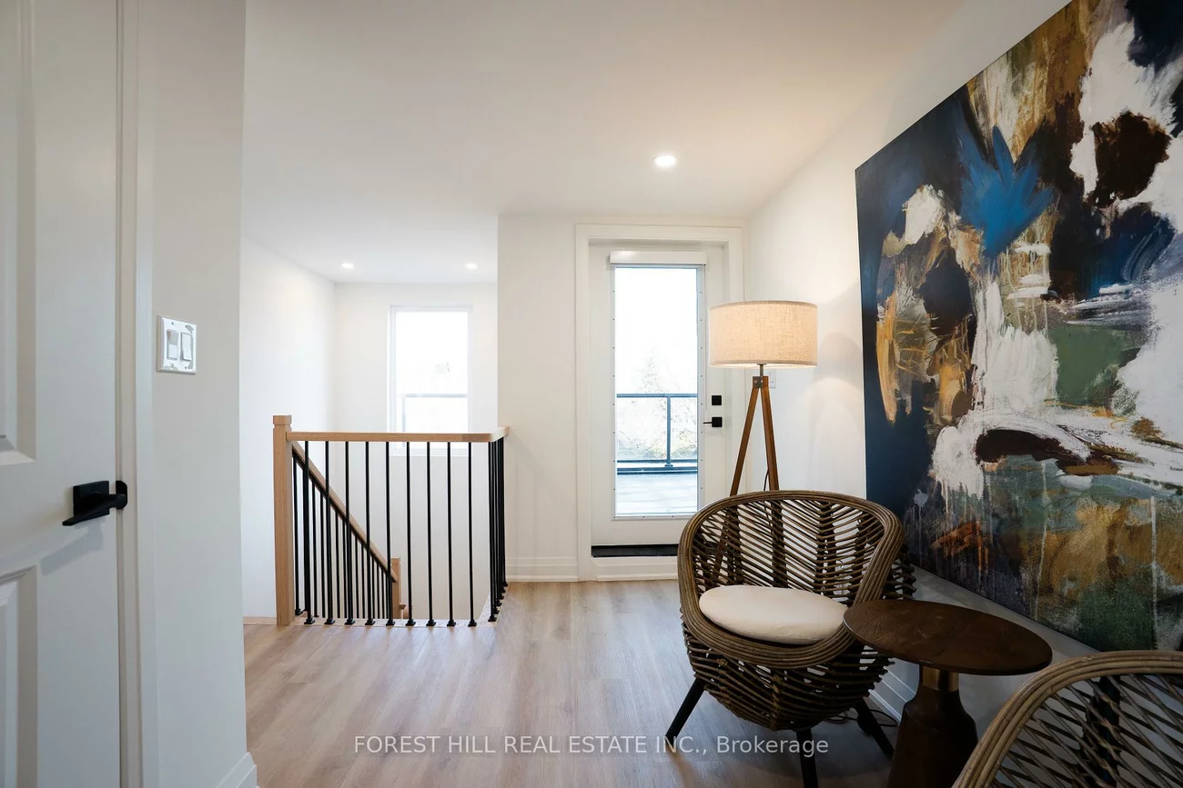 1, Dunsmore, Clanton Park, Toronto