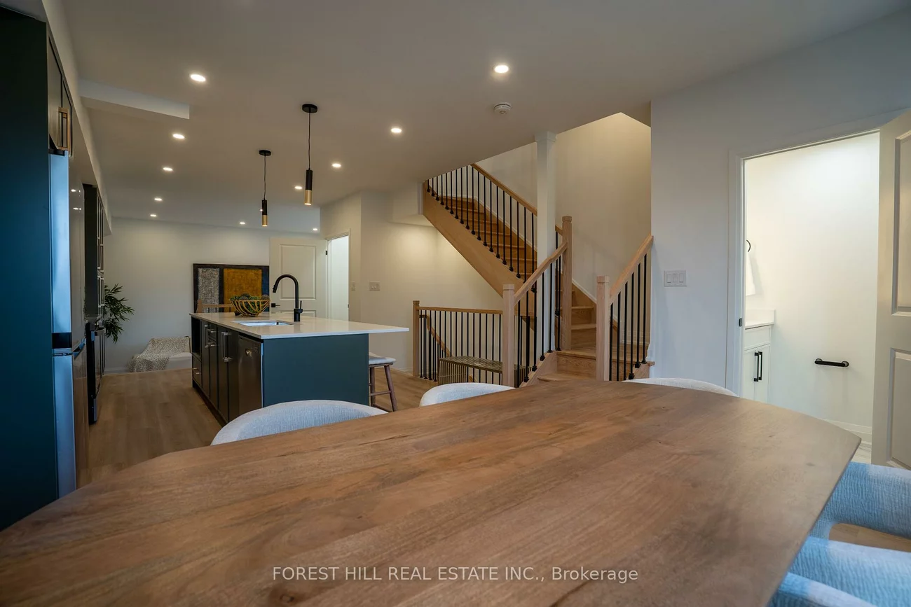 1, Dunsmore, Clanton Park, Toronto