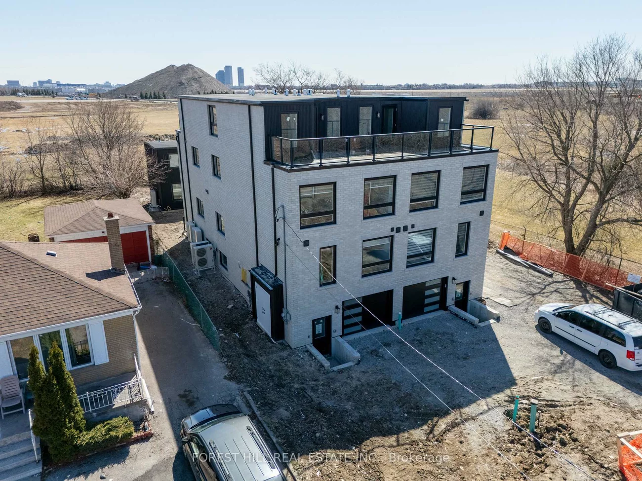 1, DUNSMORE, Clanton Park, Toronto