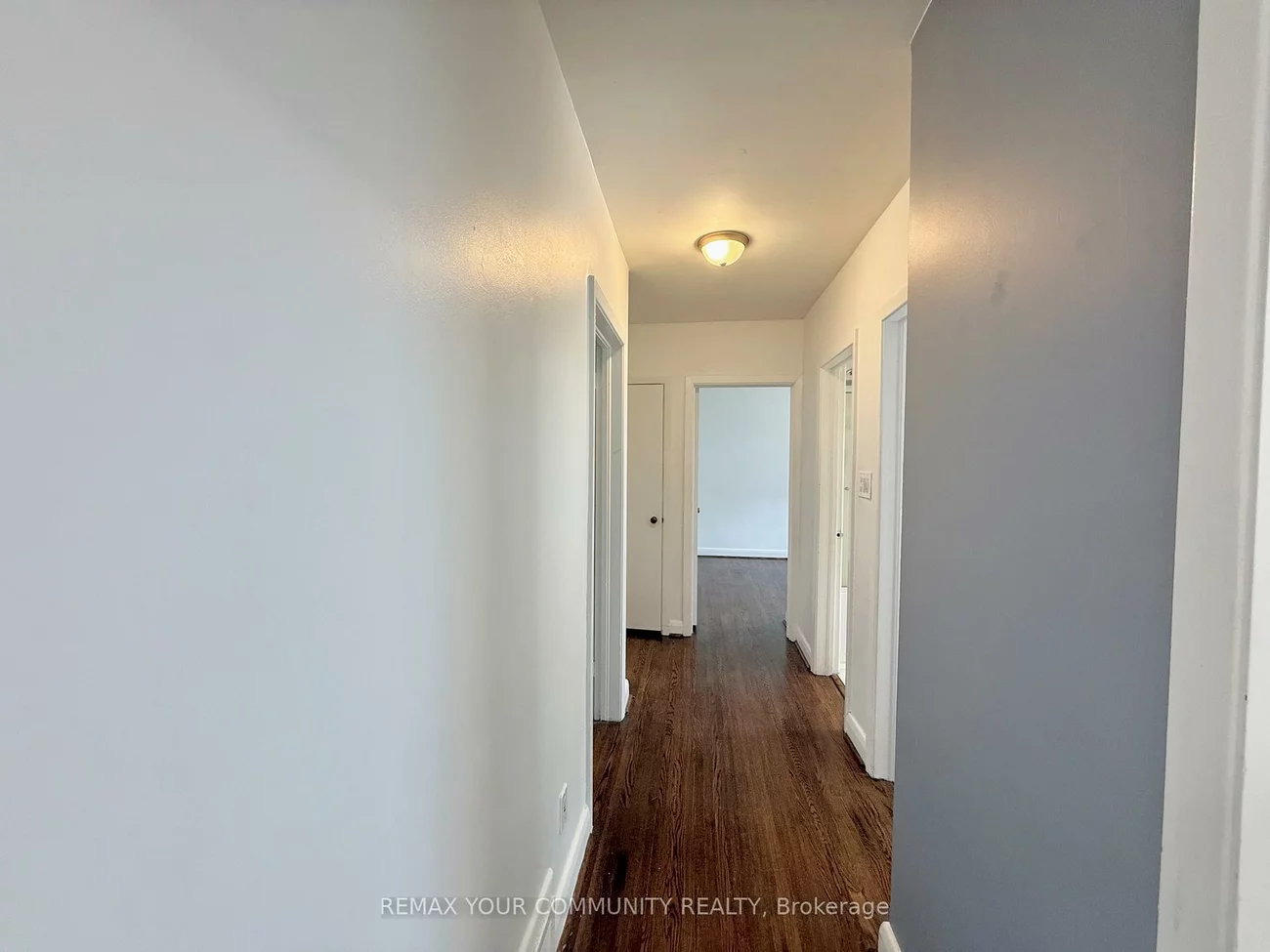 15, Ambrose, Bayview Village, Toronto