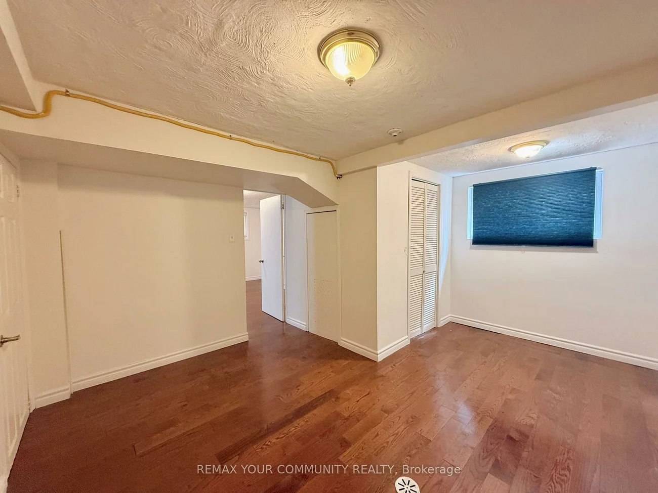 15, Ambrose, Bayview Village, Toronto