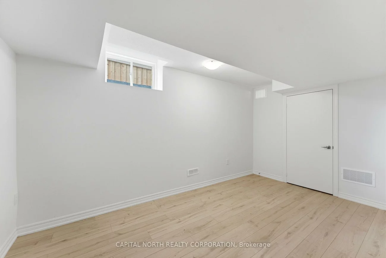 46B, Touraine, Clanton Park, Toronto