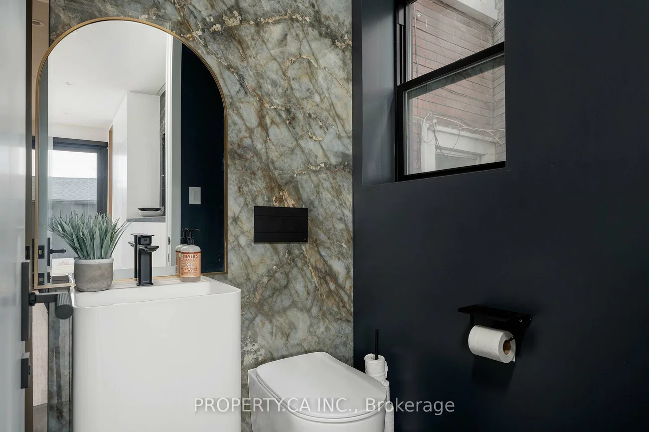 268, Euclid, Palmerston-Little Italy, Toronto