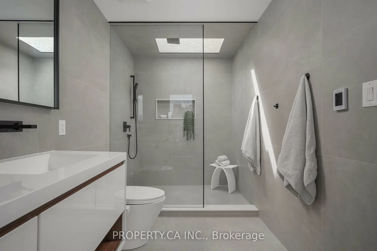 268, Euclid, Palmerston-Little Italy, Toronto