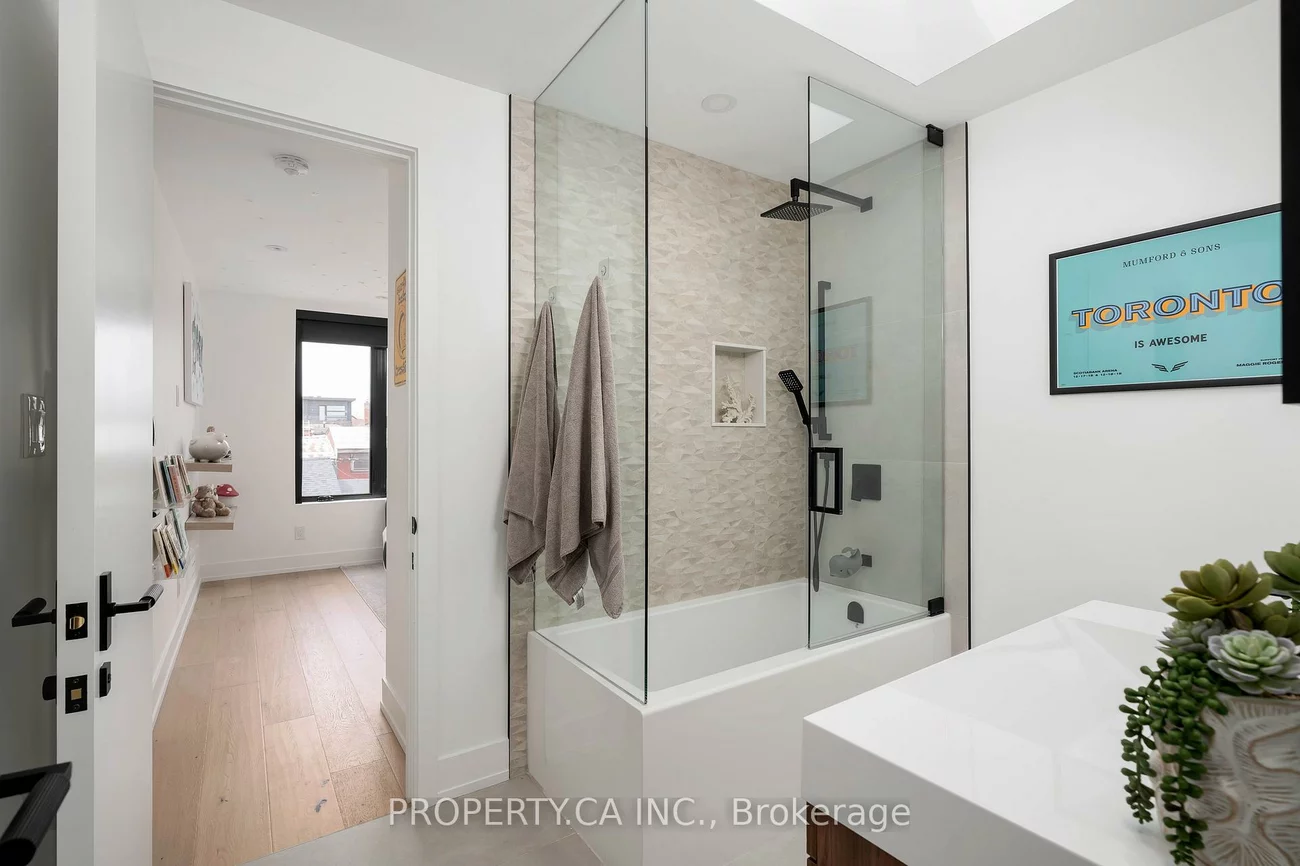 268, Euclid, Palmerston-Little Italy, Toronto