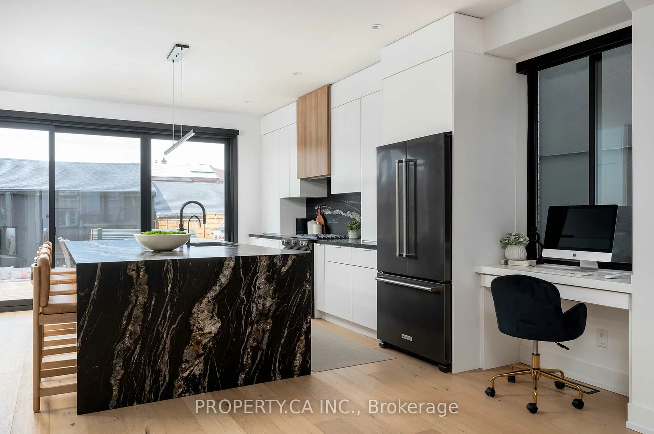 268, Euclid, Palmerston-Little Italy, Toronto