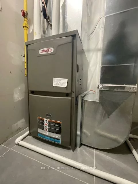 674, Manning, Annex, Toronto