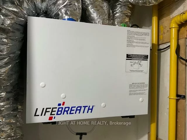 674, Manning, Annex, Toronto