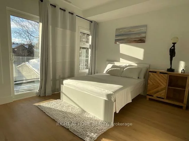 674, Manning, Annex, Toronto