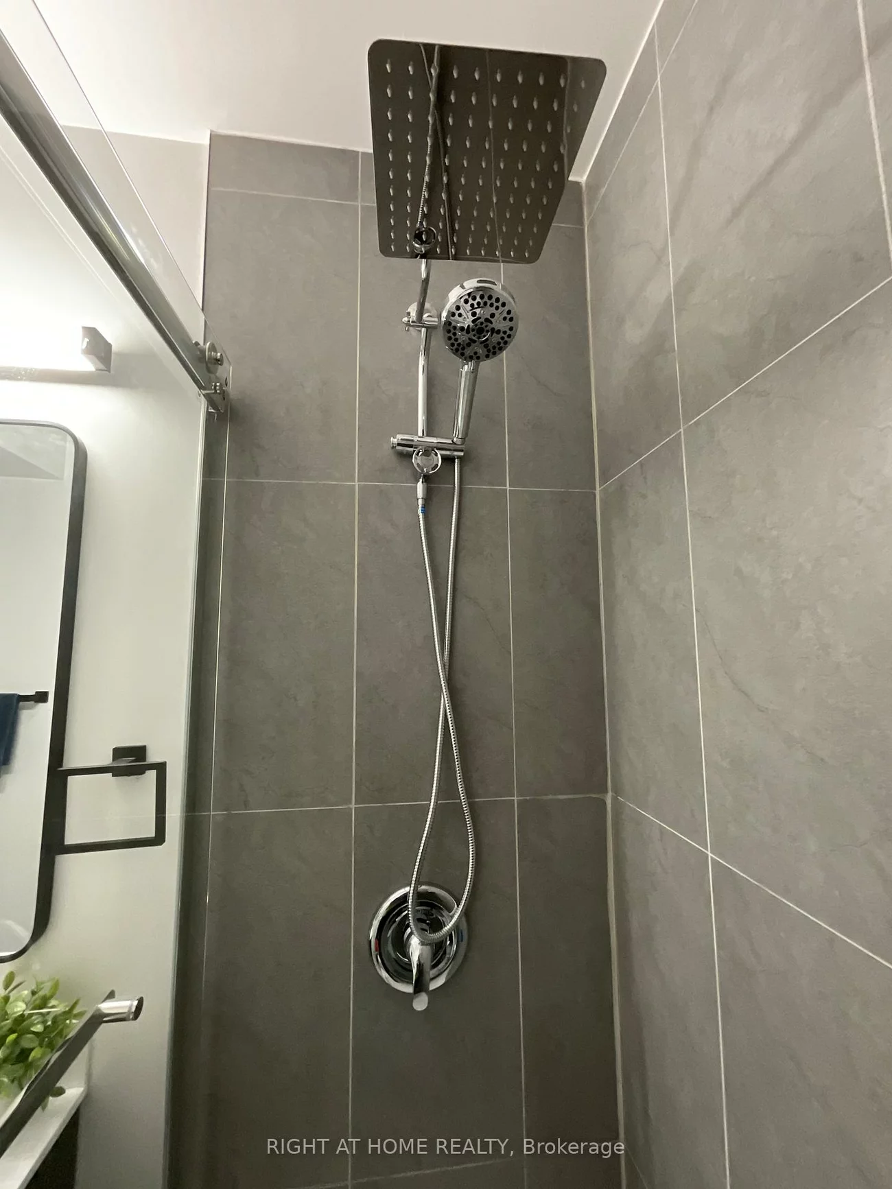 674, Manning, Annex, Toronto