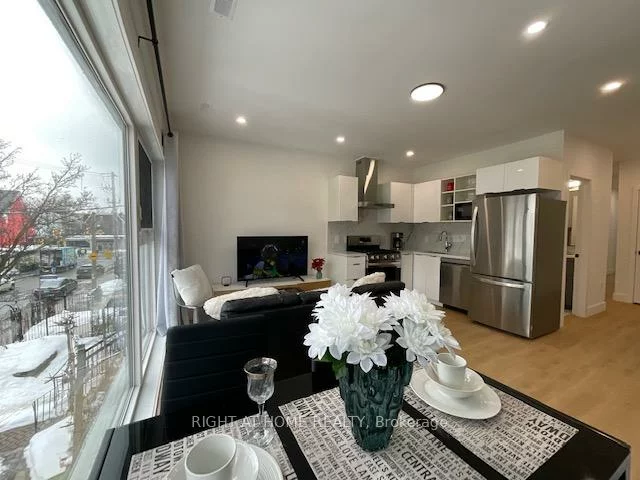 674, Manning, Annex, Toronto