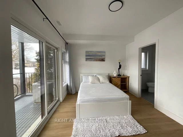 674, Manning, Annex, Toronto