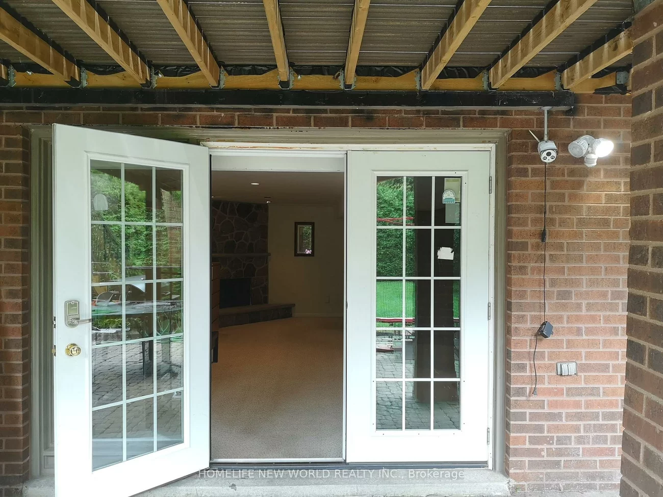 8, Janus, Hillcrest Village, Toronto