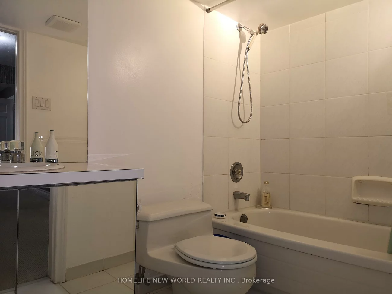 8, Janus, Hillcrest Village, Toronto