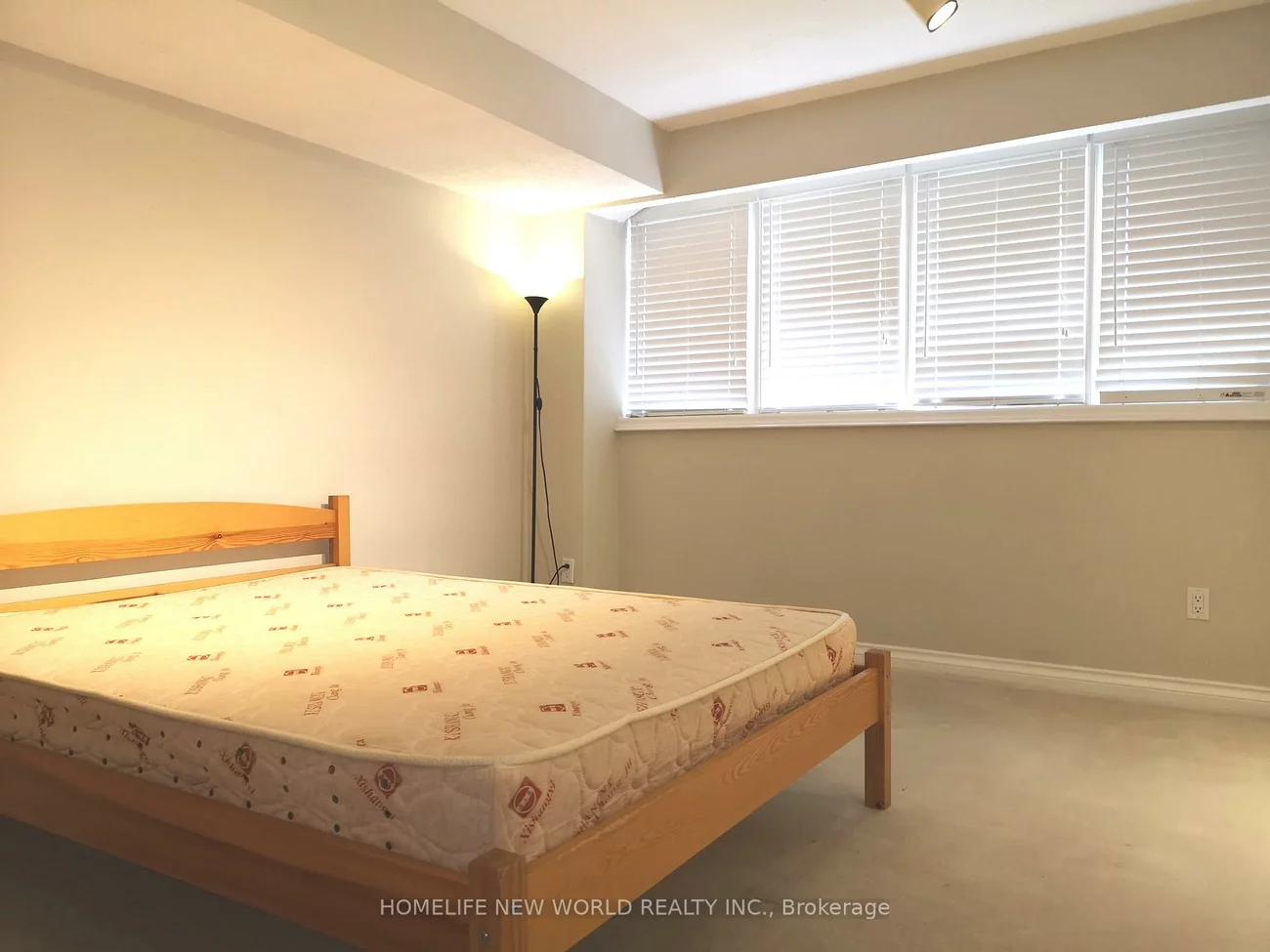 8, Janus, Hillcrest Village, Toronto