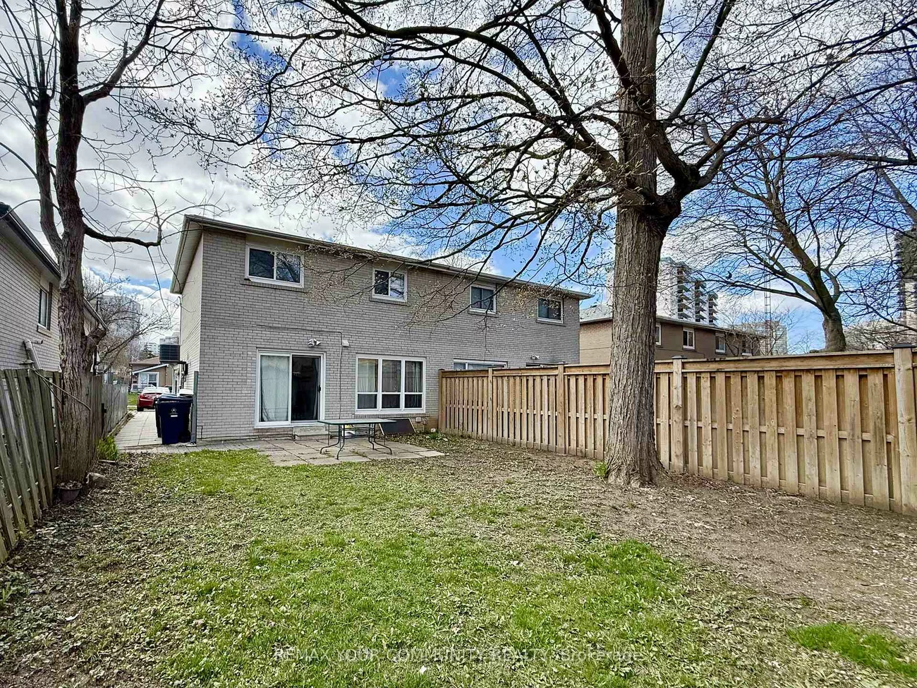17, Regatta, Newtonbrook West, Toronto