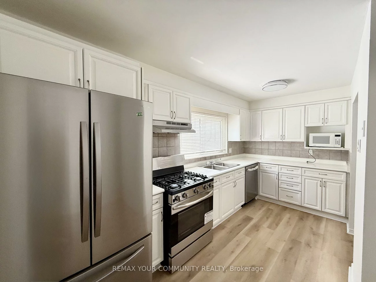 17, Regatta, Newtonbrook West, Toronto
