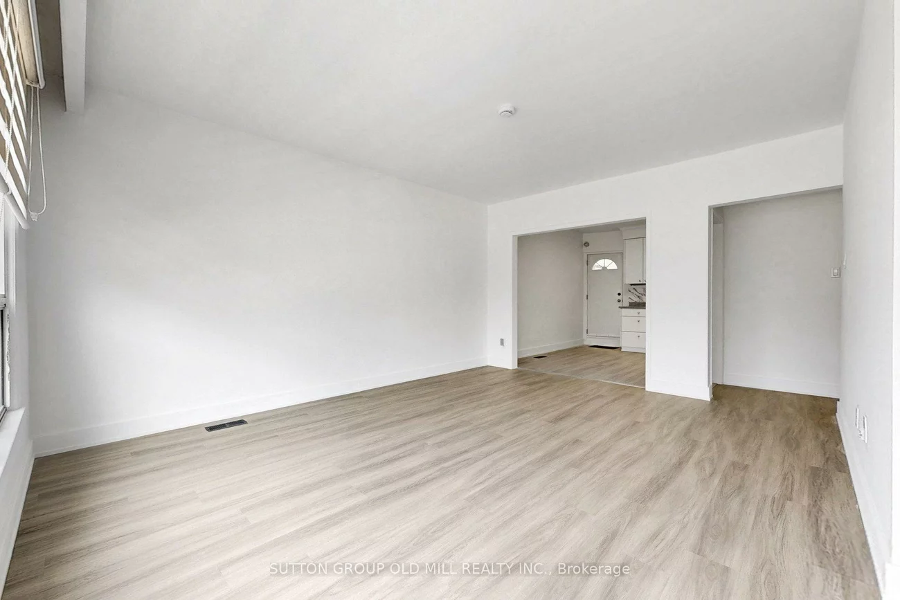 809A, St Clair, Wychwood, Toronto