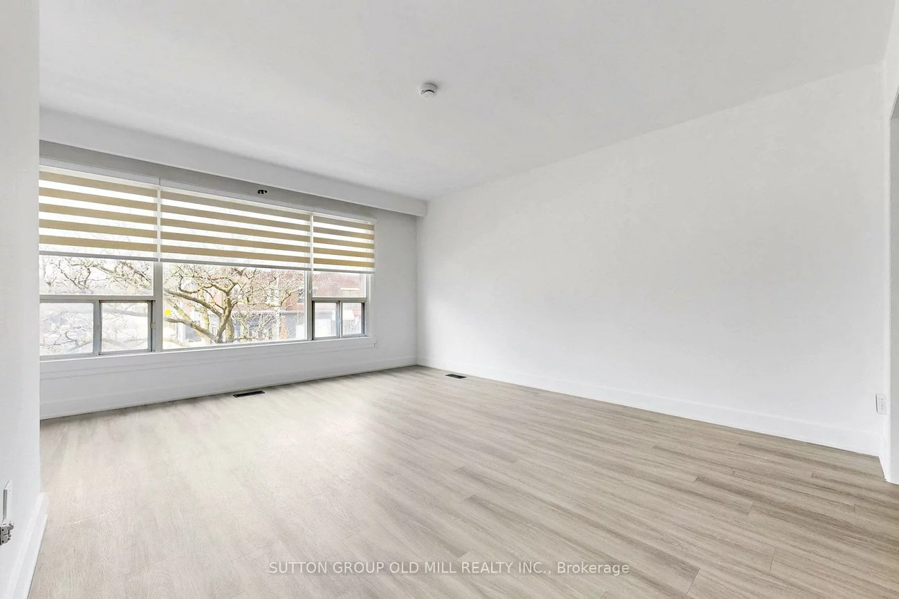 809A, St Clair, Wychwood, Toronto