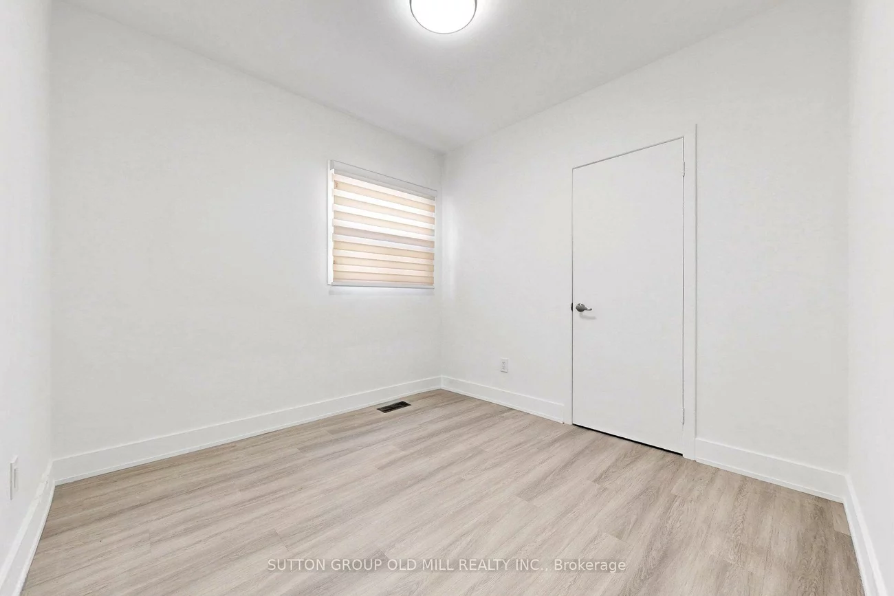 809A, St Clair, Wychwood, Toronto