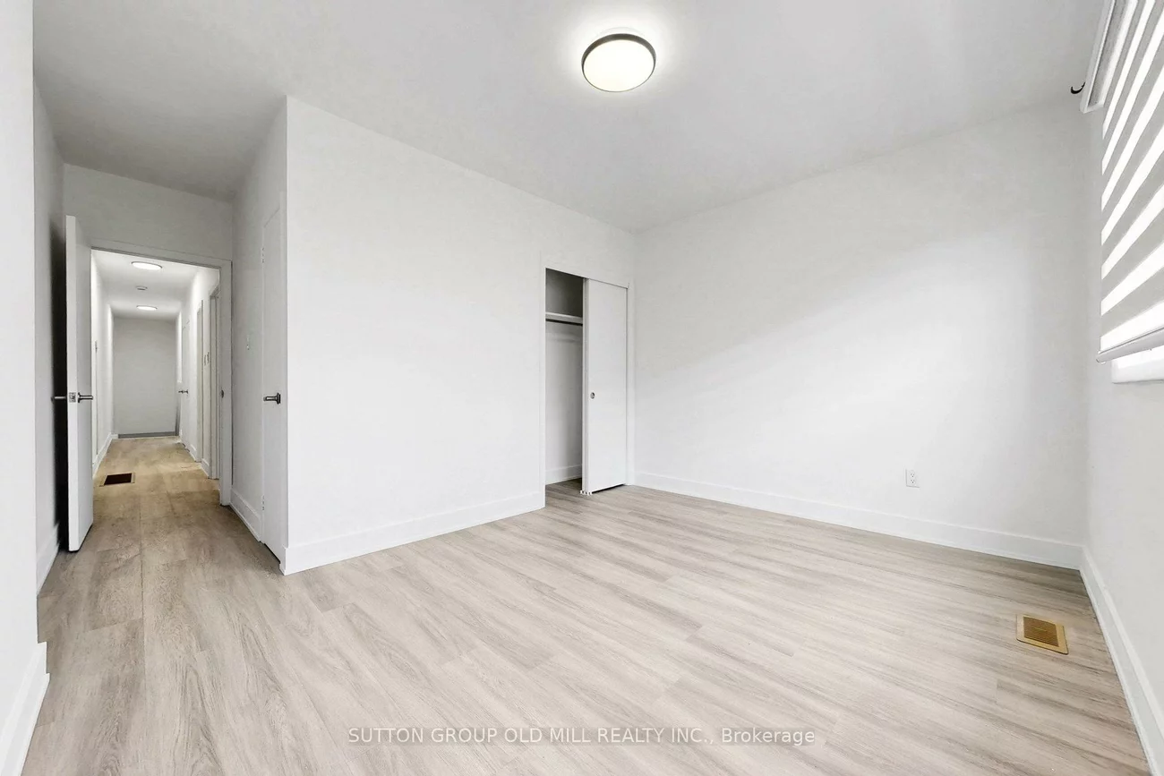 809A, St Clair, Wychwood, Toronto