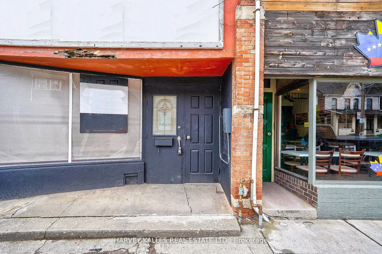 1046, Bathurst, Annex, Toronto