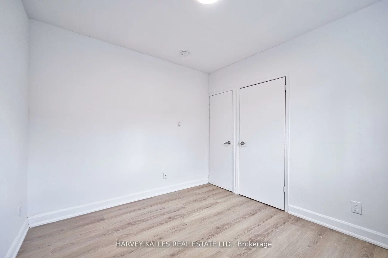 1046, Bathurst, Annex, Toronto