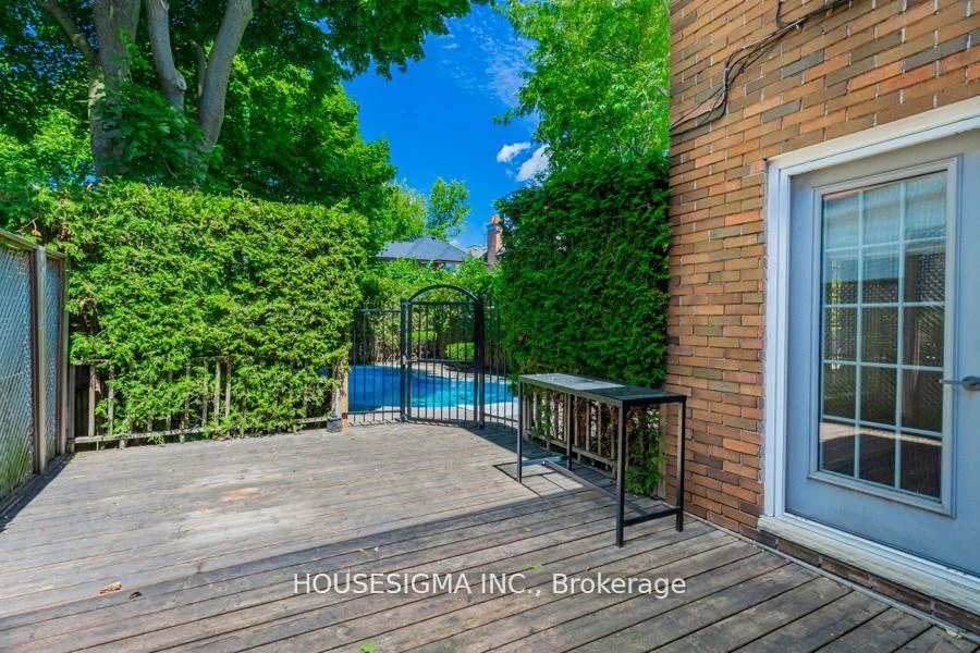 110, Wembley, Forest Hill North, Toronto