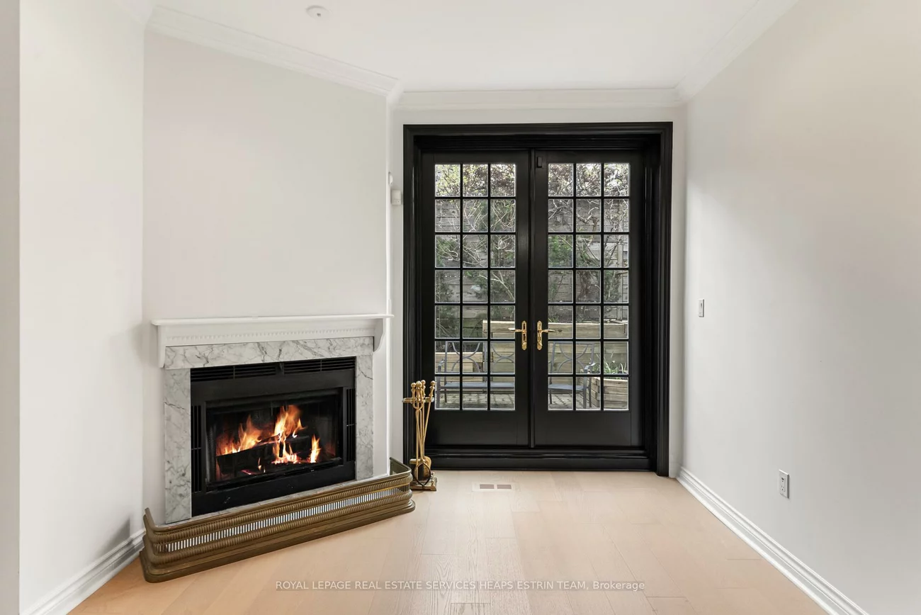 10, Gibson, Annex, Toronto