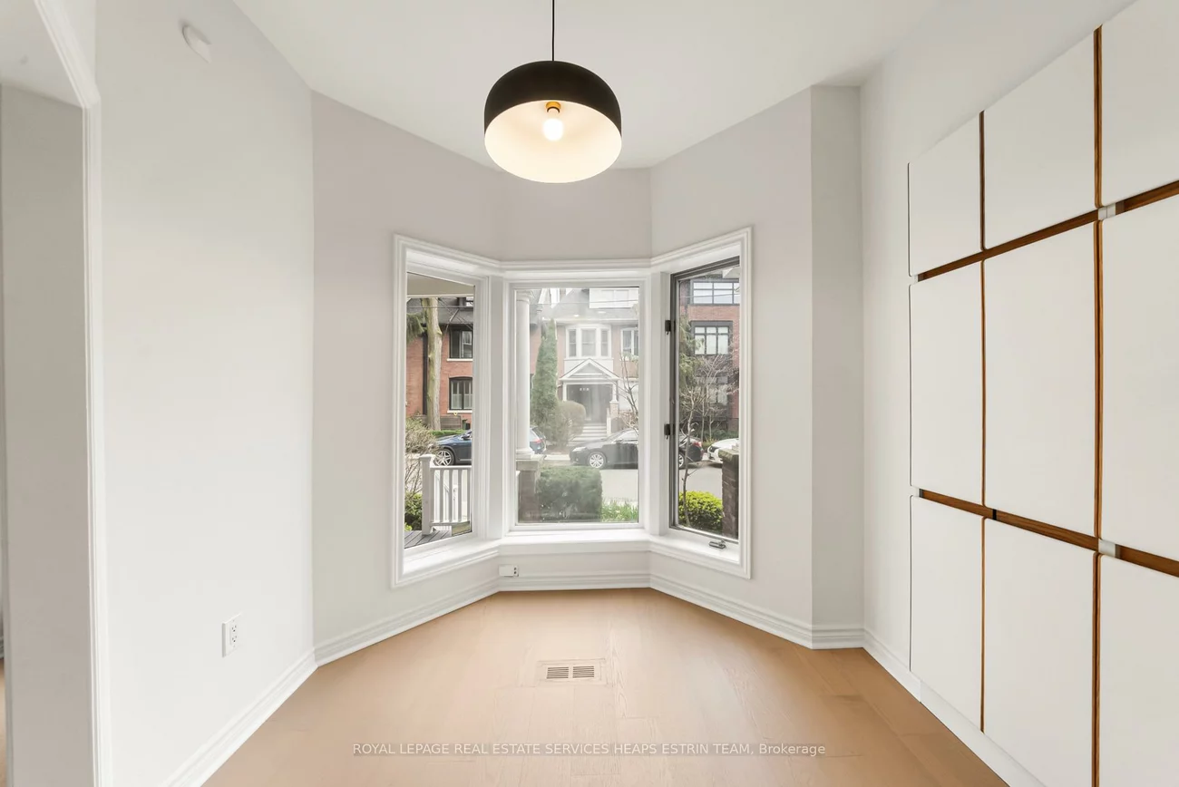 10, Gibson, Annex, Toronto