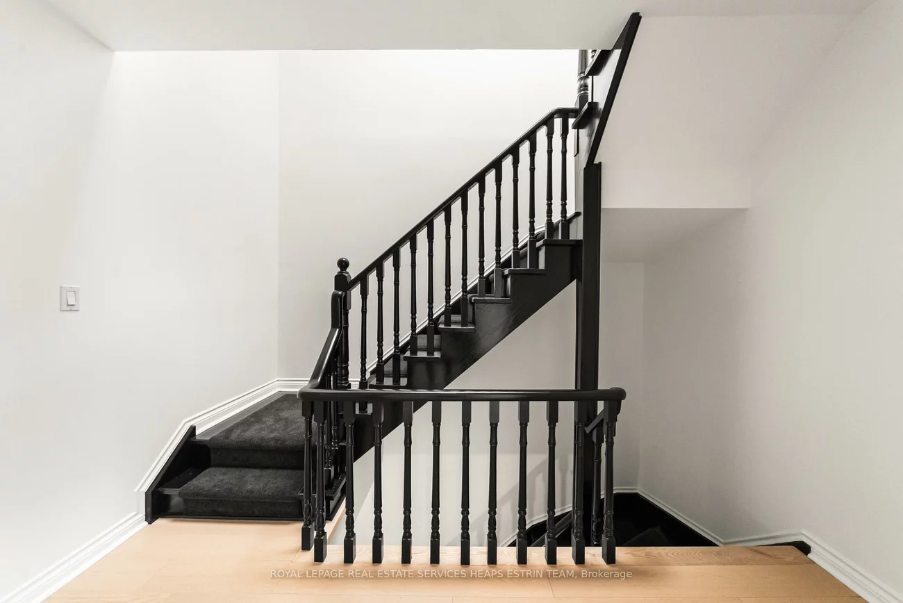 10, Gibson, Annex, Toronto